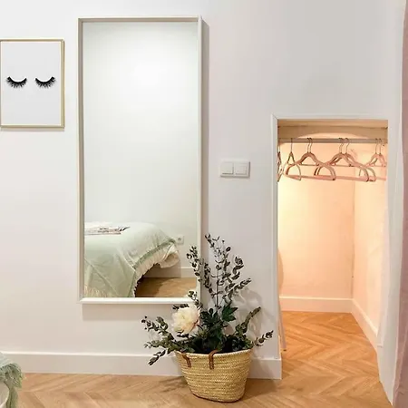 Sofisticacion Y Glamour Frente Al Auditorio.